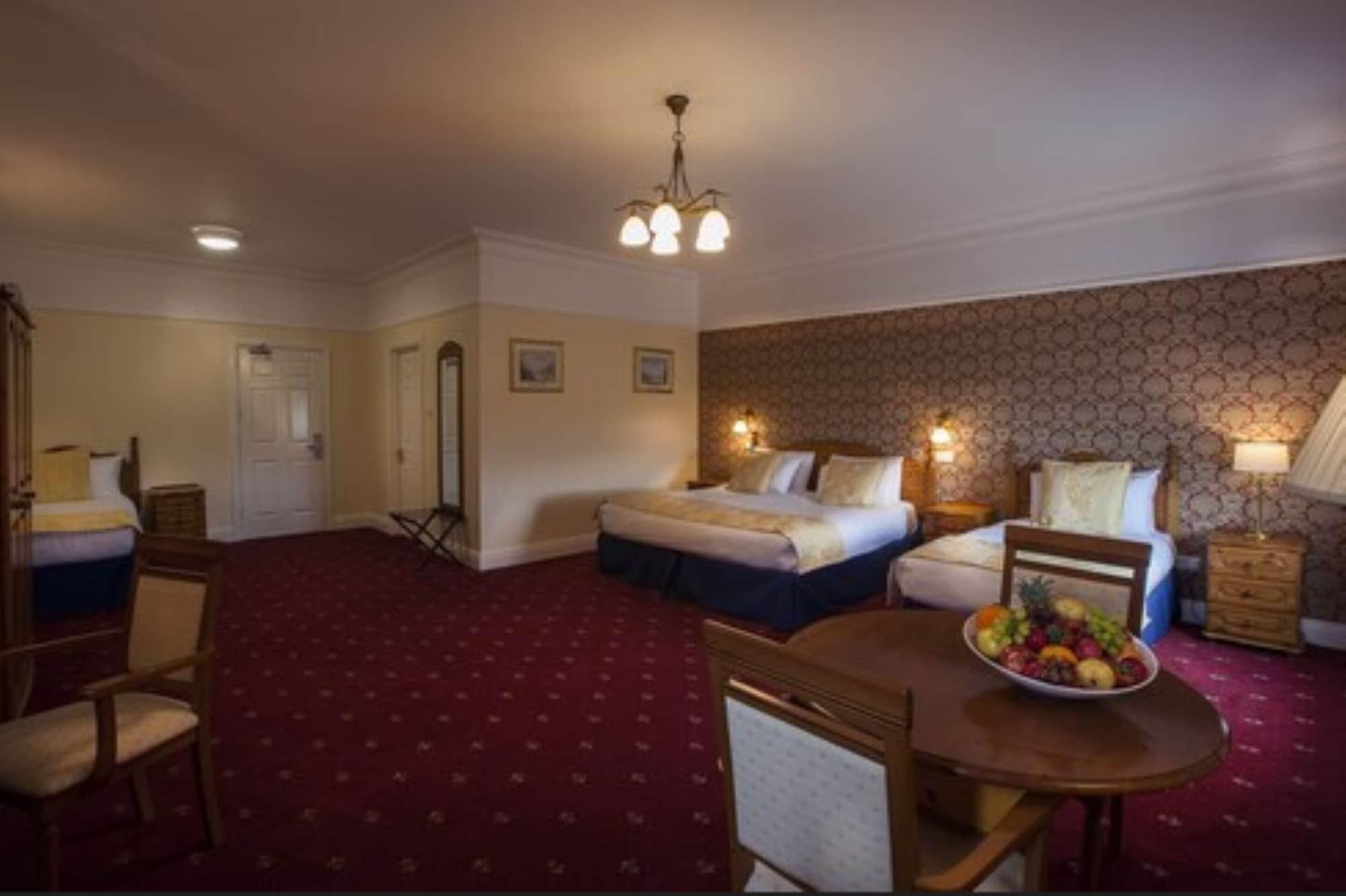 Celbridge Manor Hotel Buitenkant foto