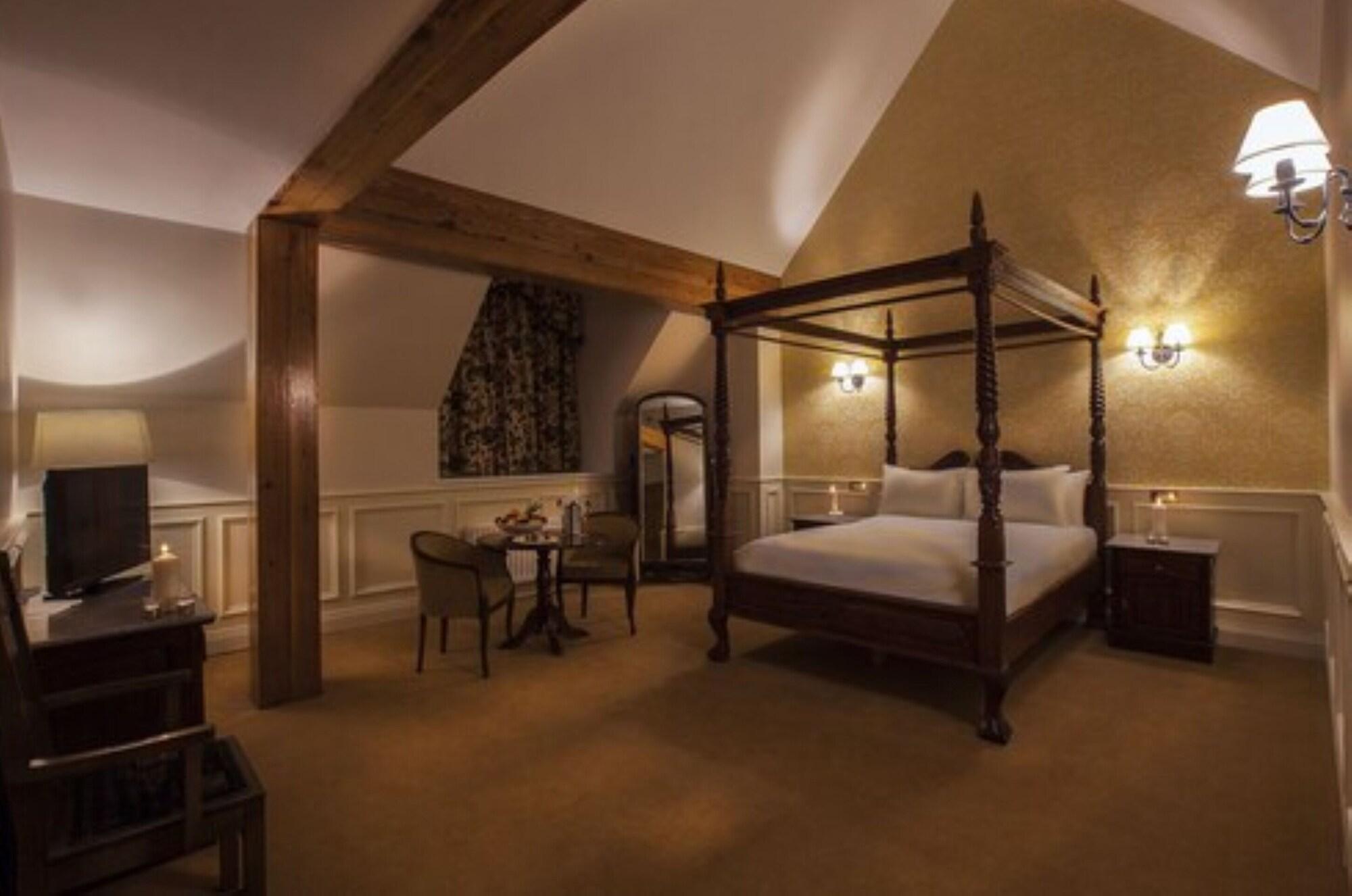 Celbridge Manor Hotel Buitenkant foto