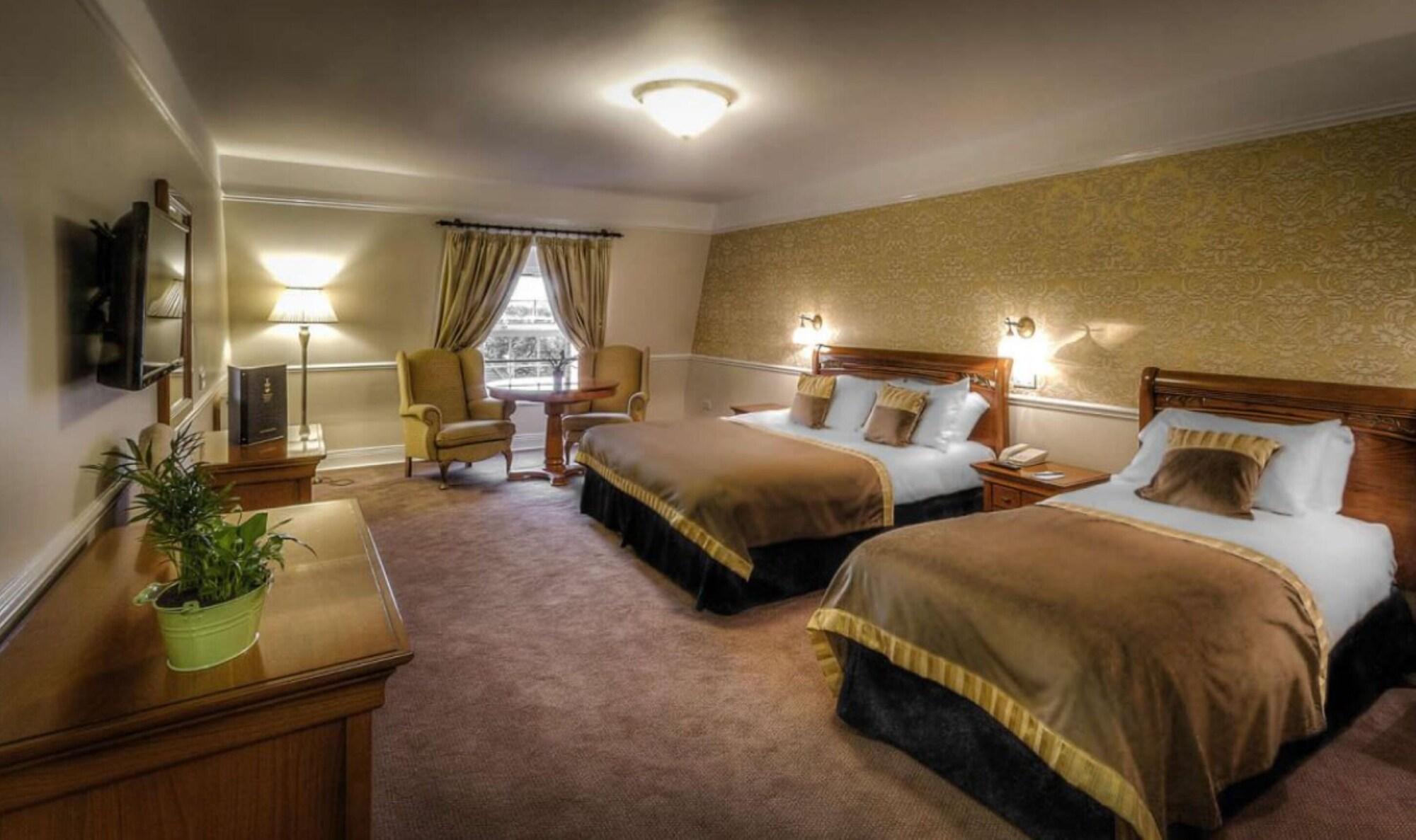Celbridge Manor Hotel Buitenkant foto
